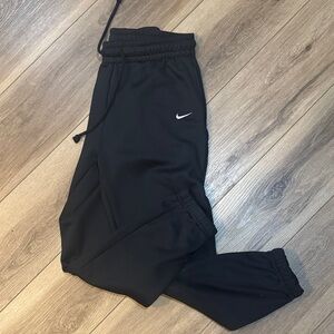 Nike Women's Tberma Fit Black Track Pants
